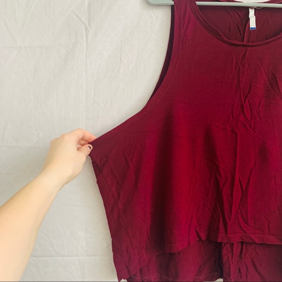 🖤 Burgundy Crop Muscle Tank - Picture 2 of 2